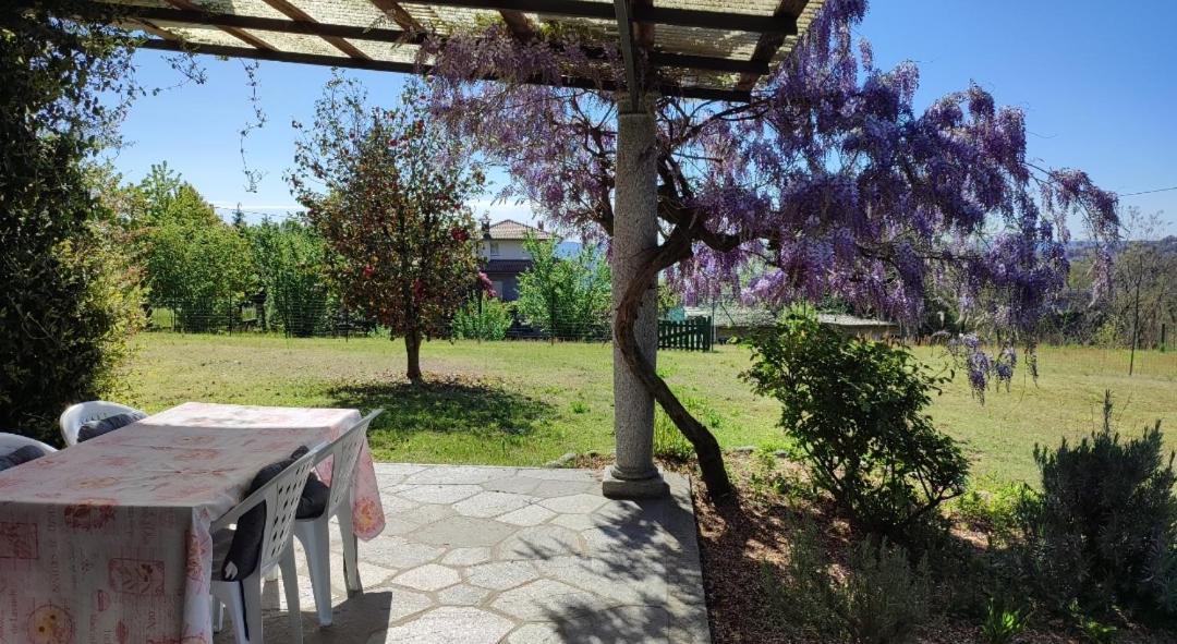 Casale Cadeloro Villa Nebbiuno Kamer foto
